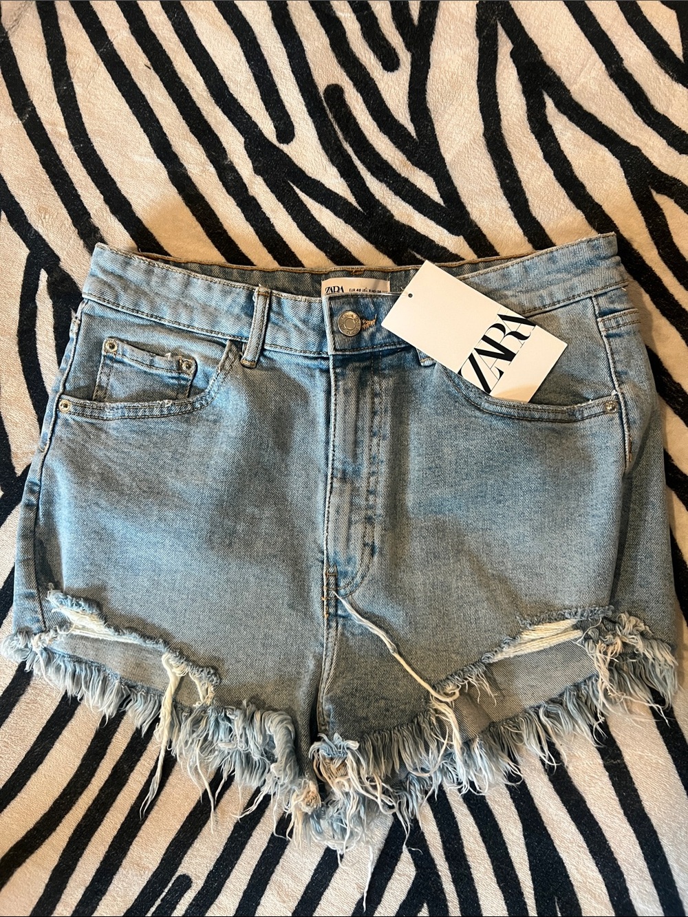 Zara Light Blue Frayed Hem Denim Shorts